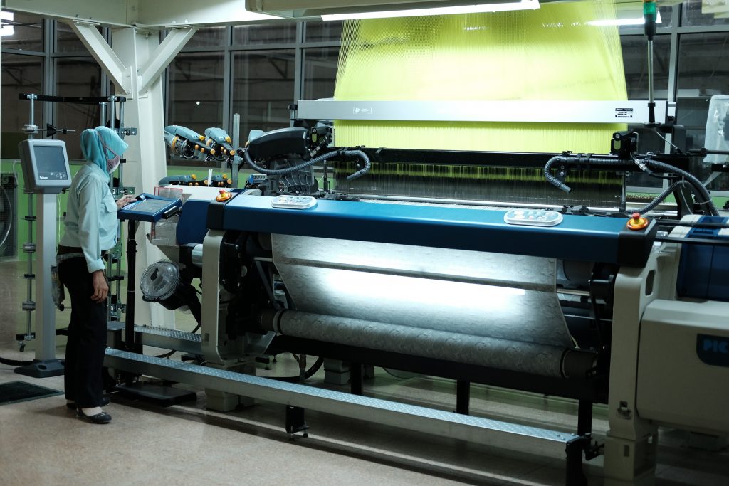 Dan Liris Kini Menawarkan Layanan Produksi Bahan Woven Jacquard Dan Liris Kini Menawarkan Layanan Produksi Bahan Woven Jacquard